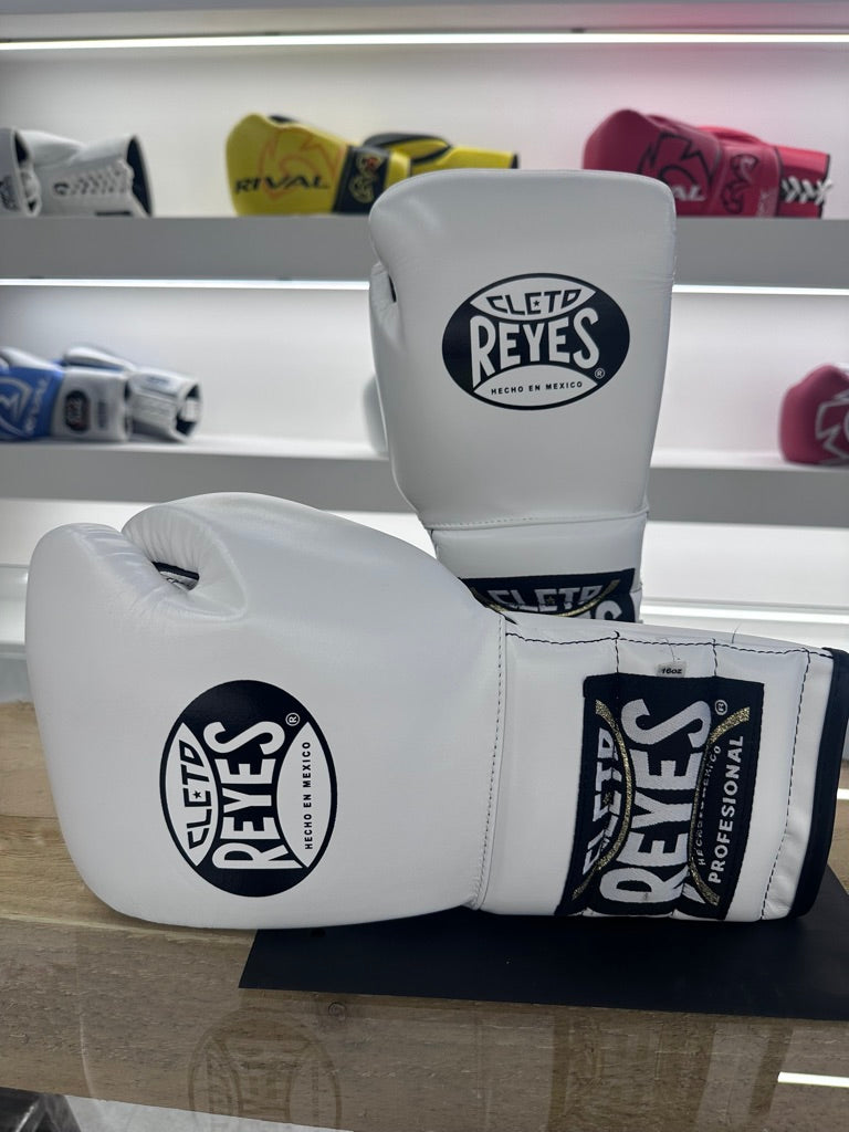 CLETO REYES 16oz SPARRING GLOVES LACE UP WHITE