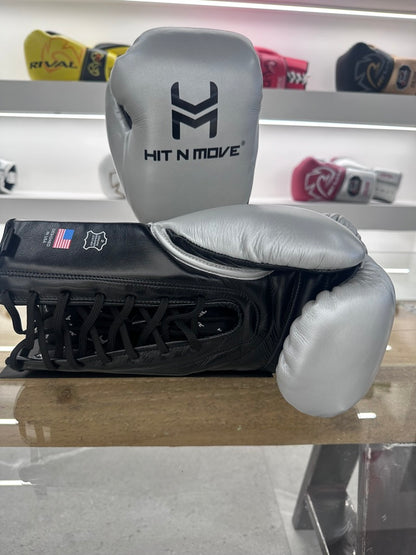 HIT N MOVE HORSE HAIR SUVARI GLOVES  16oz LACE UP SILVER / BLACK