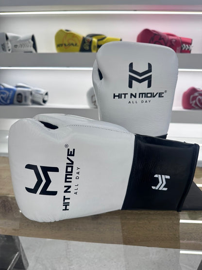 HIT N MOVE BALANCE GLOVES  16oz LACE UP  PANDA WHITE/BLACK