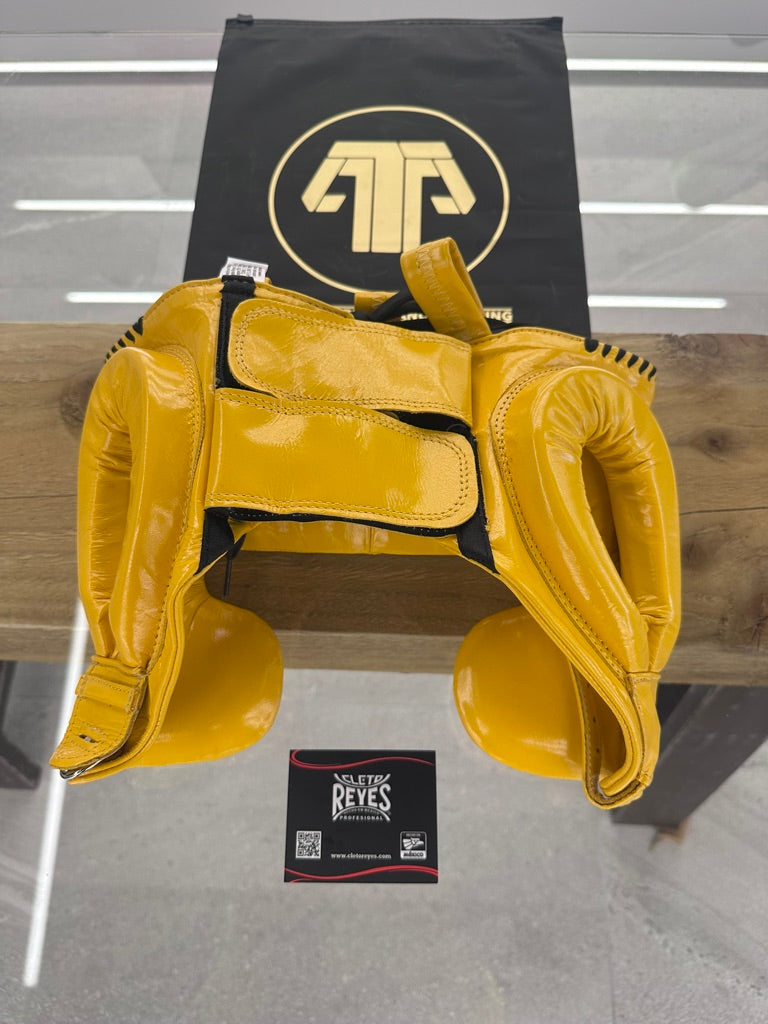 CLETO REYES HEADGUARD WITH CHEEK PROTECTOR YELLOW- MEDIUM