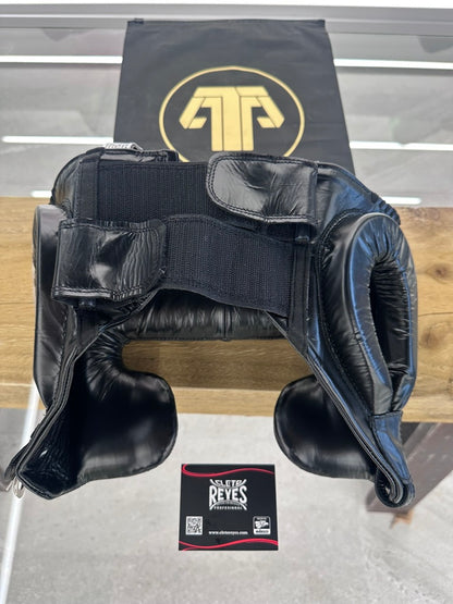 CLETO REYES HEADGUARD WITH CHEEK PROTECTOR BLACK - MEDIUM