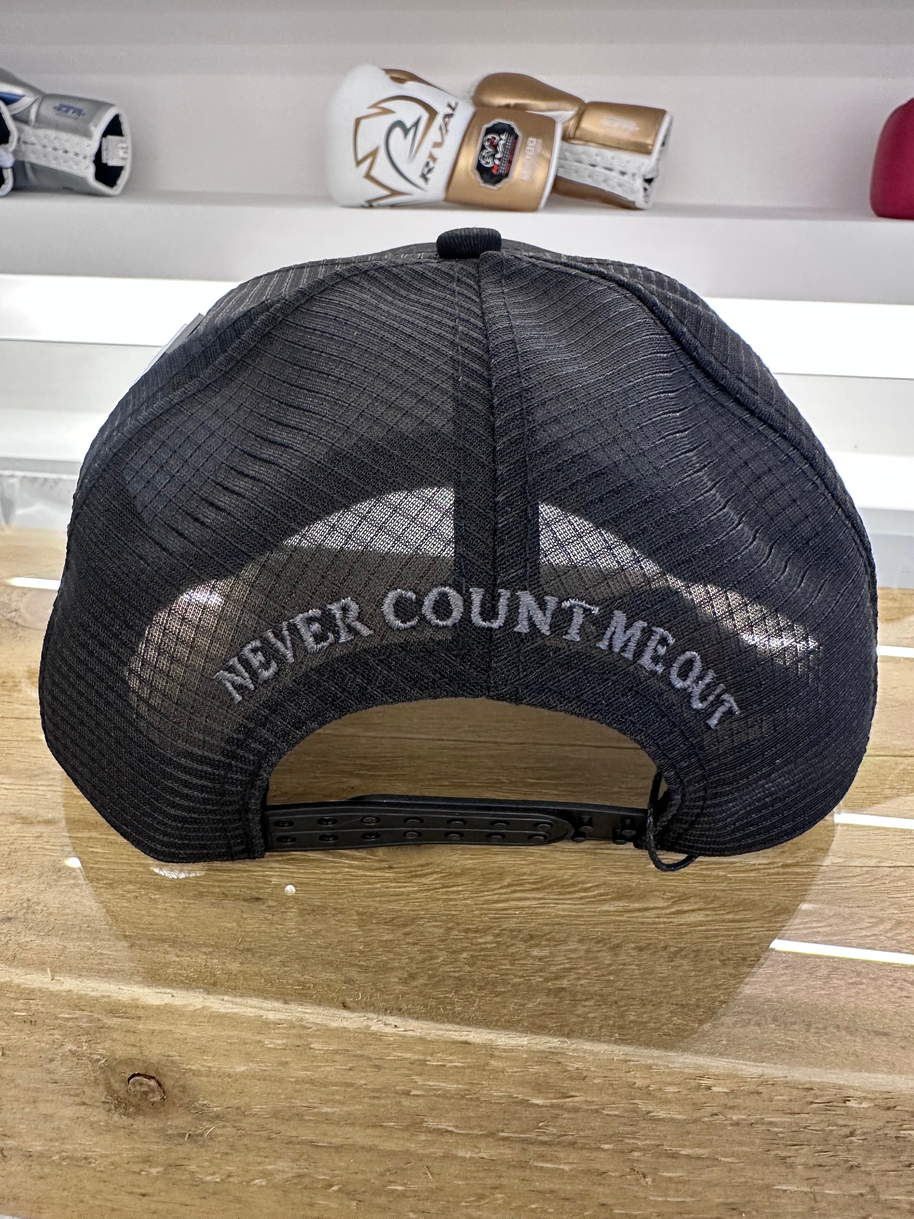 10C TC MESH TRUCKER BLACK